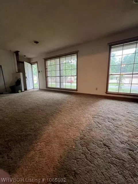 6515 S R St, Fort Smith, AR 72903 photo 3