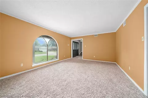 6325 Atlanta St, Fort Smith, AR 72903 photo 2