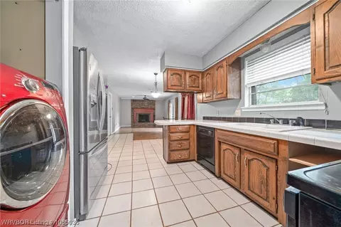 6325 Atlanta St, Fort Smith, AR 72903 photo 5