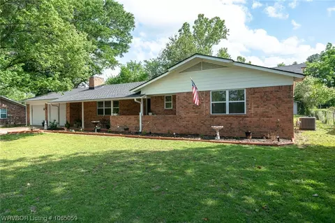 707 Rena Rd, Van Buren, AR 72956