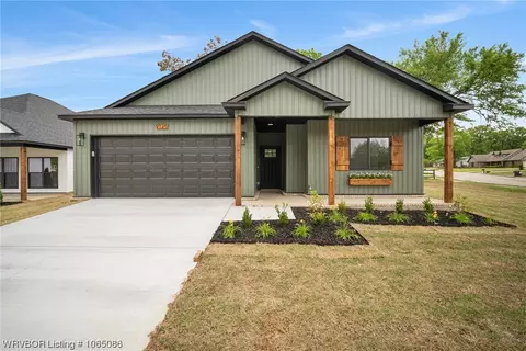 9125 S 30th St, Fort Smith, AR 72908