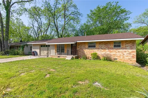 2211 N 55th Ln, Fort Smith, AR 72904 photo 3
