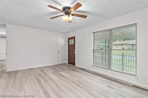 2211 N 55th Ln, Fort Smith, AR 72904 photo 7