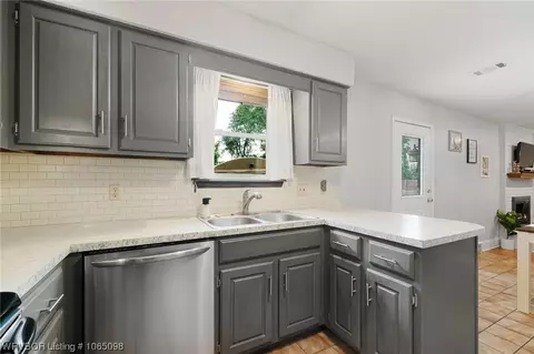 8917 Bryn Mawr Cir, Fort Smith, AR 72908 photo 14