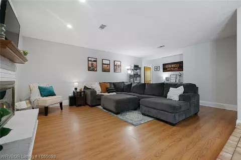 8917 Bryn Mawr Cir, Fort Smith, AR 72908 photo 7