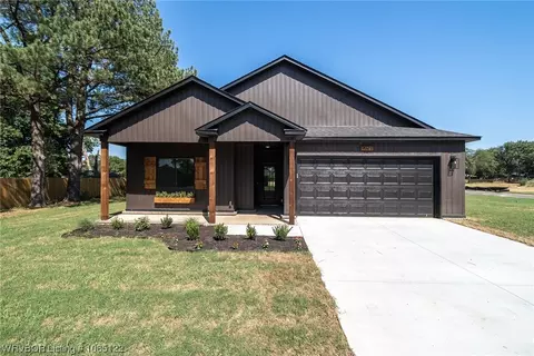 9021 S 30th St, Fort Smith, AR 72908