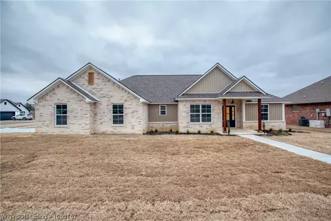 2732 Turtle Creek Dr, Lavaca, AR 72941