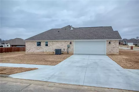 Exterior - 2732 Turtle Creek Dr, Lavaca, AR 72941 photo 7 of 15
