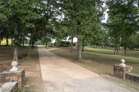 5202 Hwy 252 S, Charleston, AR 72933 photo 2