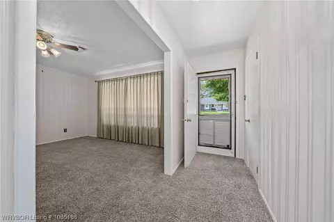 8001 Clover Dr, Fort Smith, AR 72908 photo 2