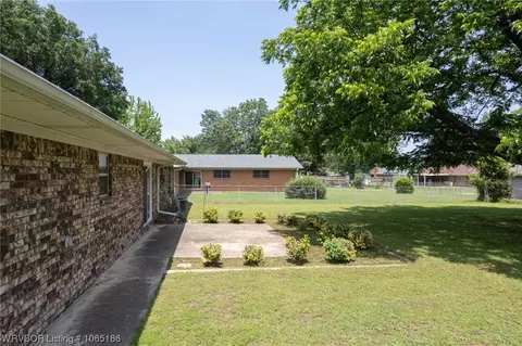 8001 Clover Dr, Fort Smith, AR 72908 photo 15