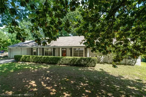 2821 Fresno St, Fort Smith, AR 72901