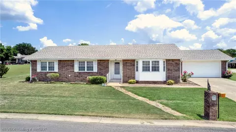 107 Davis Ln, Roland, OK 74954