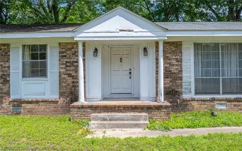 907 S 66th St, Fort Smith, AR 72903 photo 2
