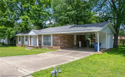 907 S 66th St, Fort Smith, AR 72903 photo 3