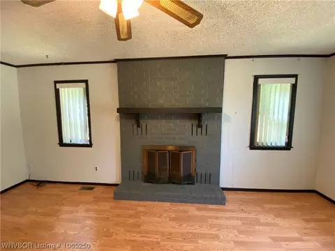 8246 Red Oak Dr, Ozark, AR 72949 photo 6