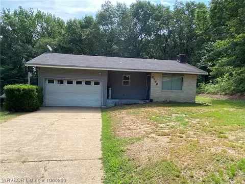 8246 Red Oak Dr, Ozark, AR 72949