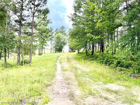 10 Yellow Bass Road, Smithville, OK 74957