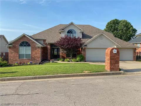 2204 Lexington Dr, Van Buren, AR 72956