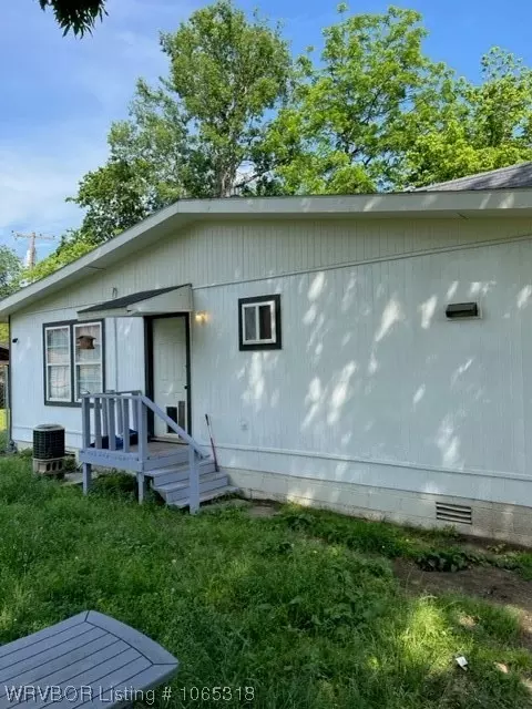 711 N I St, Fort Smith, AR 72901 photo 3