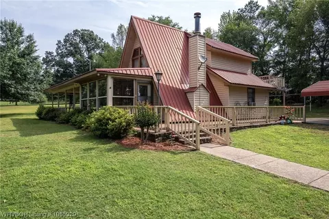8848 Peters Ct, Mountainburg, AR 72946