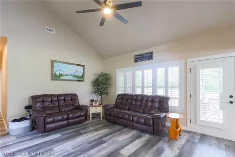 5817 Sue Ln, Lavaca, AR 72941 photo 6