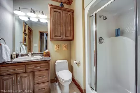 Bath - 5300 E Valley Rd, Fort Smith, AR 72903 photo 5 of 7