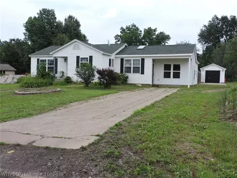 4215 S 21st St, Fort Smith, AR 72901