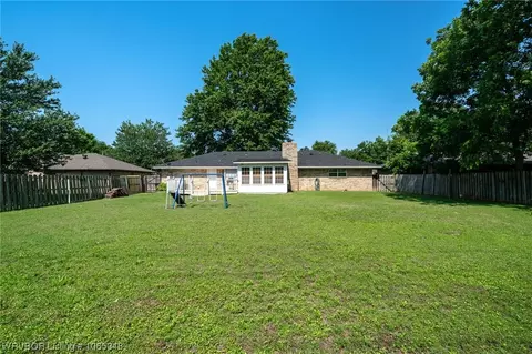 8217 Meadow Dr, Fort Smith, AR 72908 photo 2