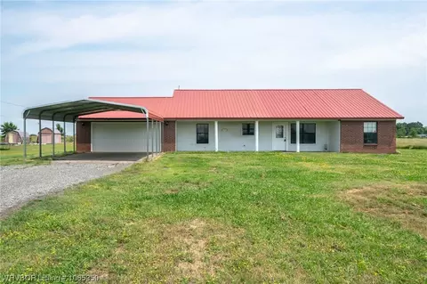 23936 Peiper Ln, Spiro, OK 74959