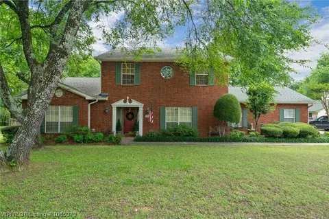 1800 Weeks Ln, Fort Smith, AR 72903