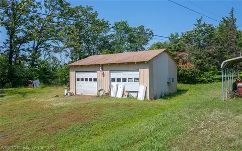 255 Gerald Holt, Hackett, AR 72937 photo 3