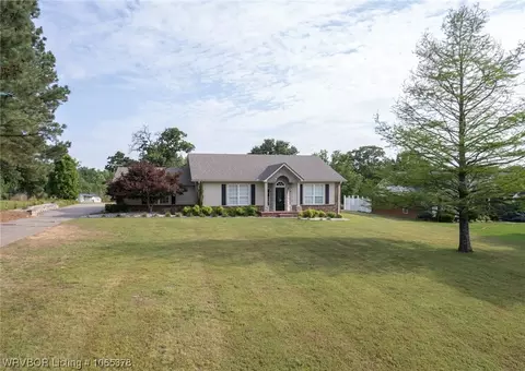 304 Janet Ln, Pocola, OK 74902