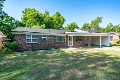 730 Hillside Dr, Fort Smith, AR 72908