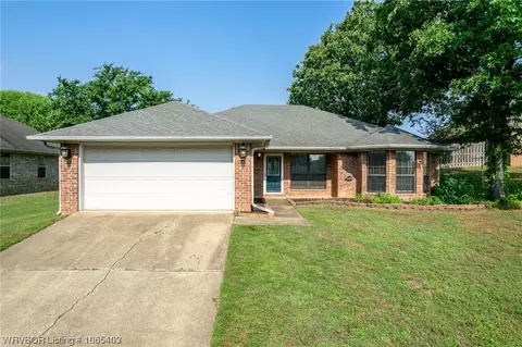 1611 Amble On Ln, Van Buren, AR 72956