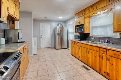 1701 S Boston St, Fort Smith, AR 72901 photo 12
