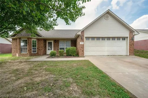 178 Spruce St, Greenwood, AR 72936