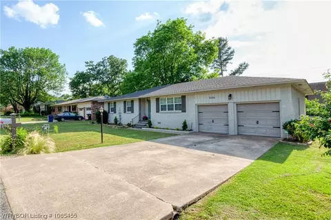 2006 S 64th St, Fort Smith, AR 72903 photo 2