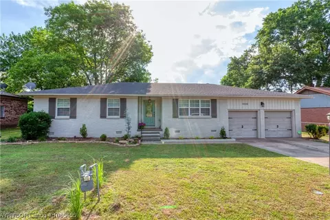2006 S 64th St, Fort Smith, AR 72903
