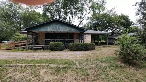 956 Sassafras St, Booneville, AR 72927