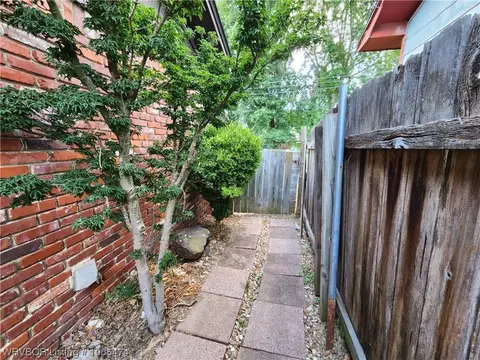 1615 S Savannah Dr, Fort Smith, AR 72901 photo 7