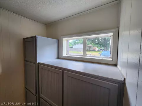 1615 S Savannah Dr, Fort Smith, AR 72901 photo 13