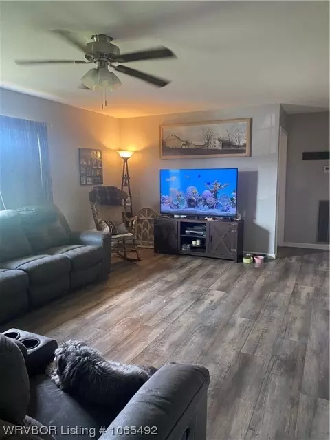 945 Cherry St, Alma, AR 72921 photo 9