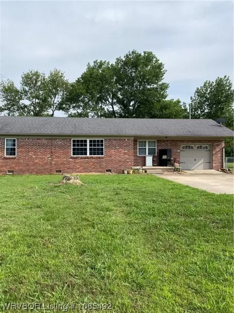 945 Cherry St, Alma, AR 72921