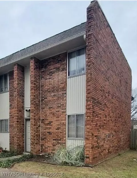 1500 S Albert Pike Ave #33, Fort Smith, AR 72903
