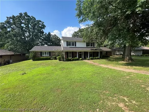 7601 Westminster Pl, Fort Smith, AR 72903 photo 2