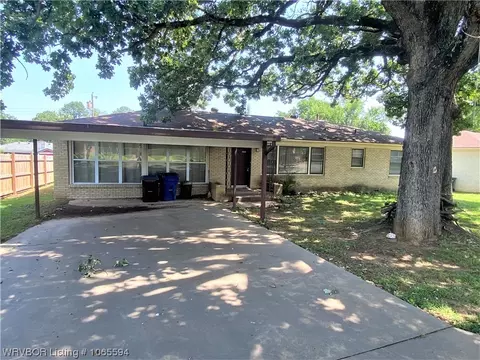 3609 S Carthage St, Fort Smith, AR 72903