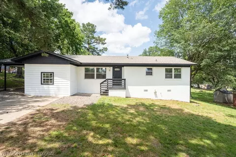 204 E Joplin St, Greenwood, AR 72936