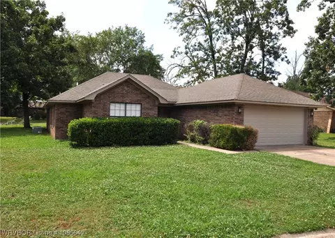 323 Washington Dr, Charleston, AR 72933