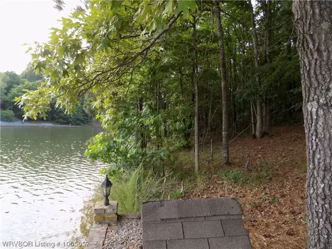 2 Quedo Pl, Hot Springs Village, AR 71909